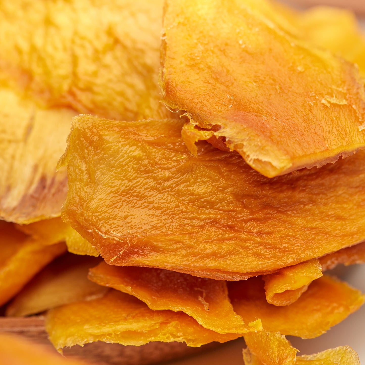 Getrocknete Bio-Mango aus kontrolliert biologischem Anbau in Nahaufnahme