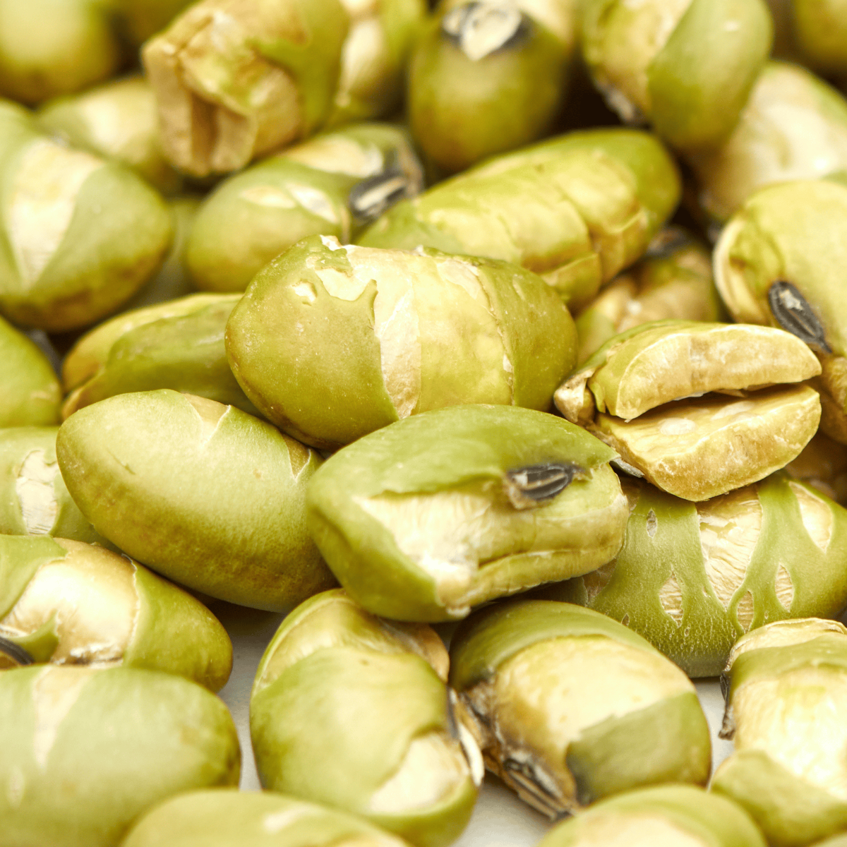 Knusprig geroestete Edamame Sojabohnen in Nahaufnahme