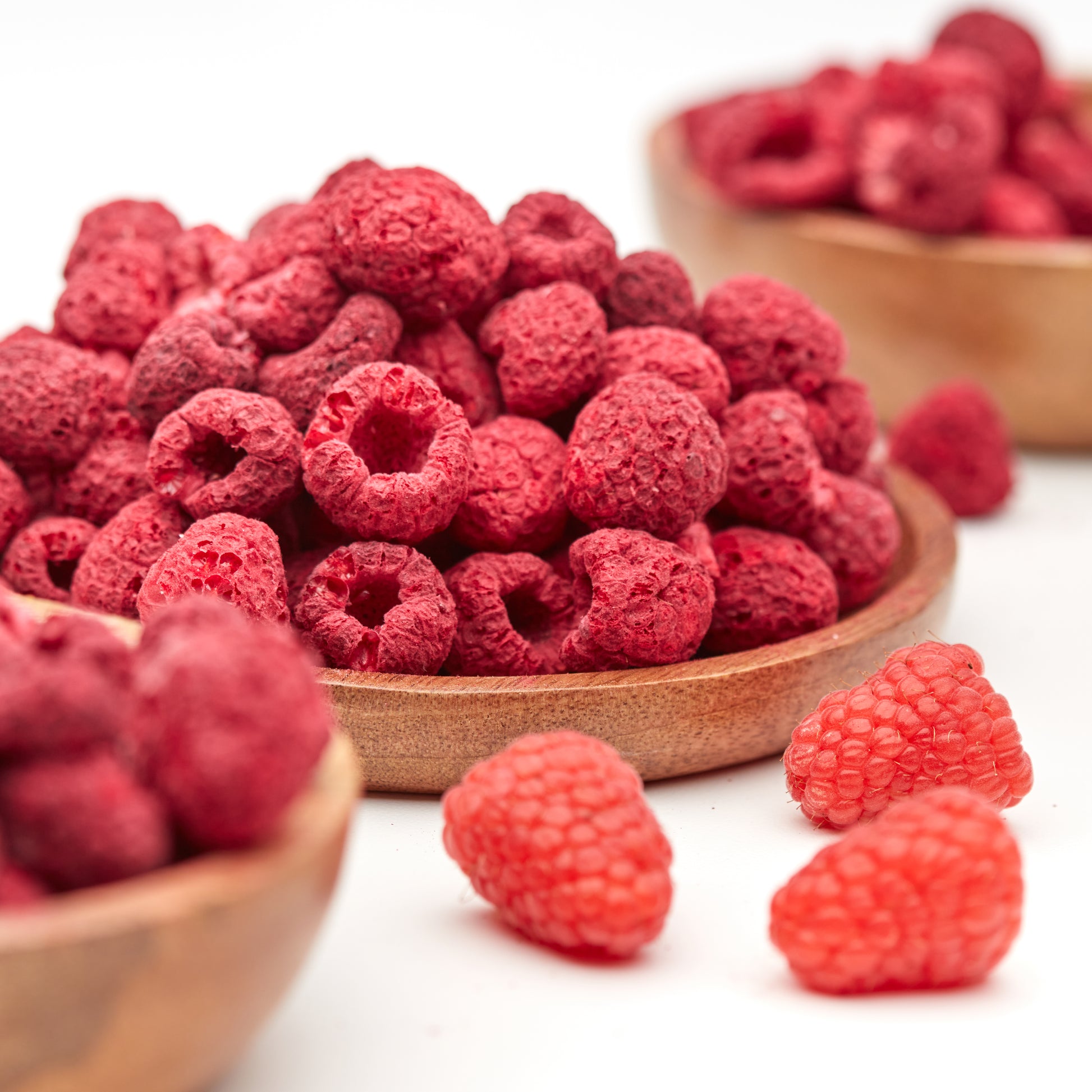 Gefriergetrocknete Himbeeren von NESSLIM in der 300-g-Packung