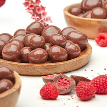 Gefriergetrocknete Himbeeren in Vollmilchschokolade von NESSLIM in der 1-kg-Packung