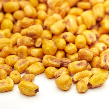 Crunchy Corn Snack als Topping auf einer Suppe